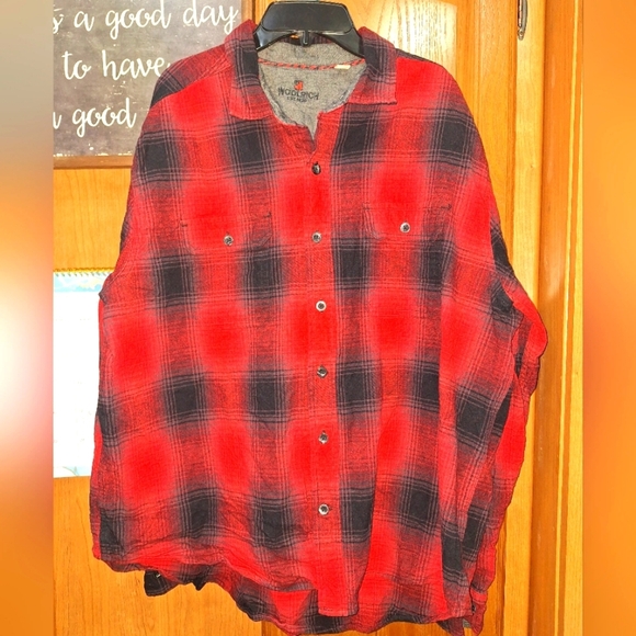 Woolrich Men's Red and black Plaid Flannel Shirt in a size XXL. 100% cotton.EUC - Picture 1 of 8
